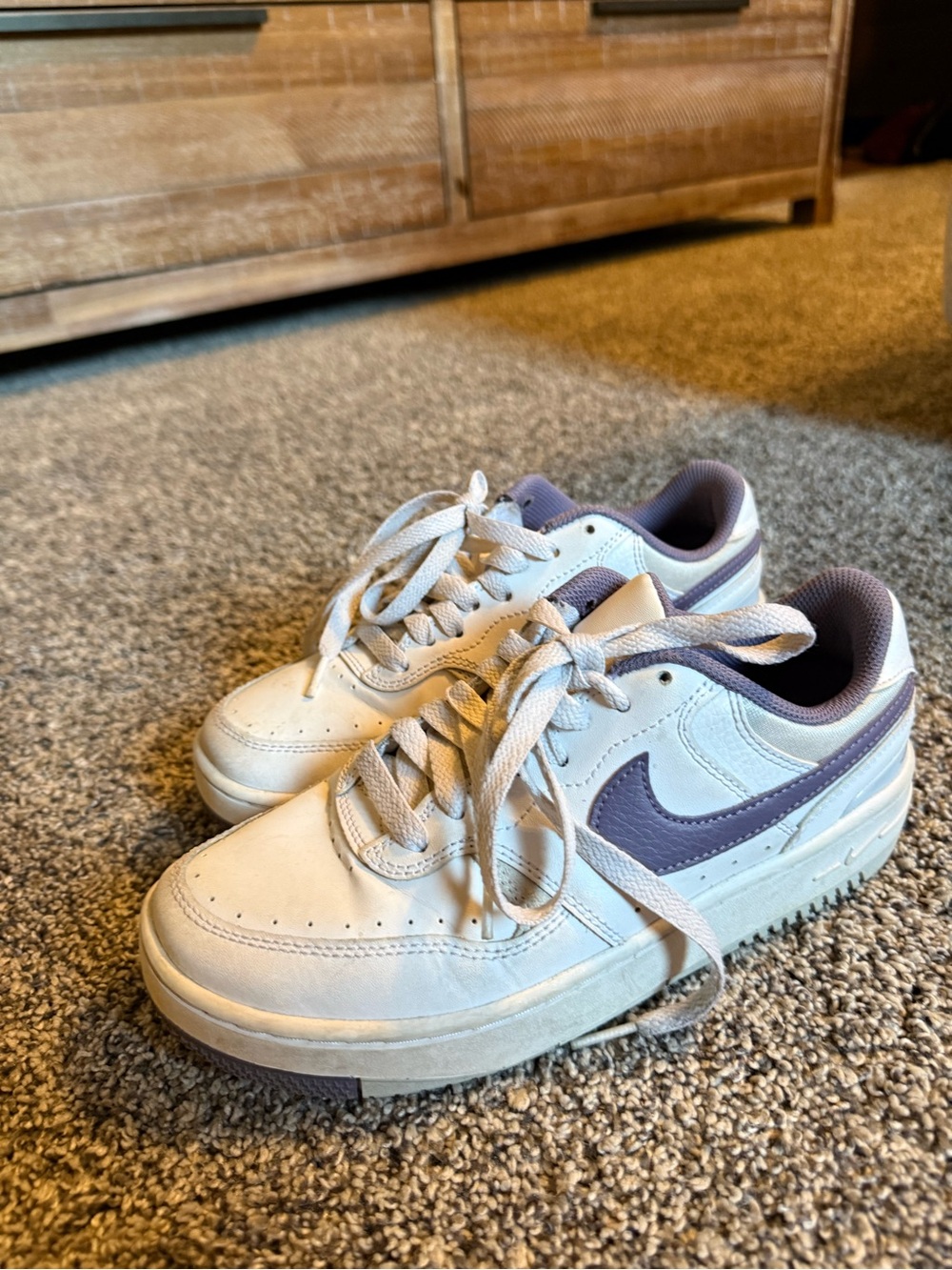 Women’s Nike Gamma white/ purple